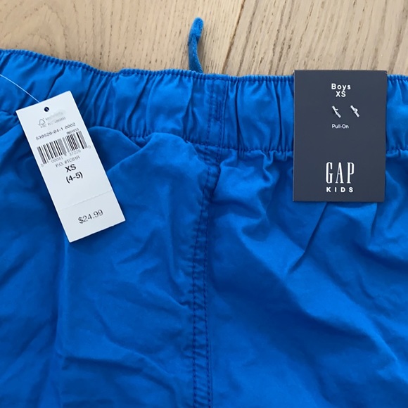 Gap kids blue shorts. Never worn - Picture 3 of 3